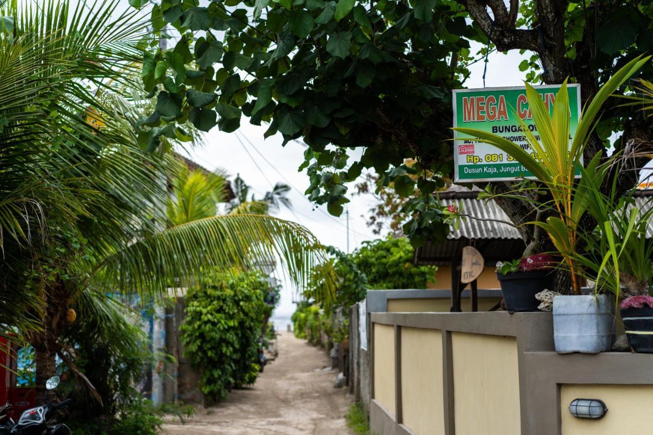 Hotel Megacahya Bungalow à Lembongan Extérieur photo